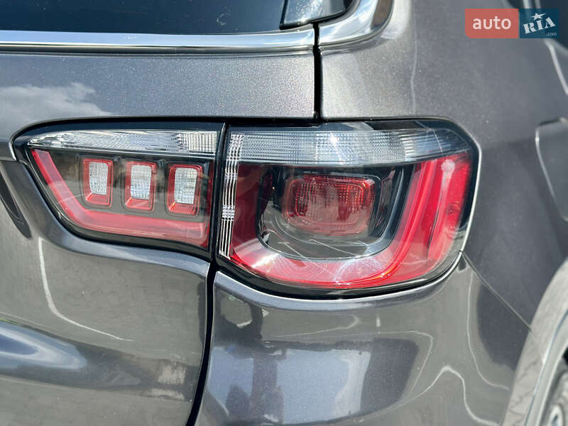 Внедорожник / Кроссовер Jeep Compass 2022 в Киеве