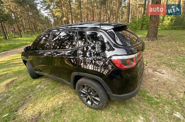 Внедорожник / Кроссовер Jeep Compass 2022 в 