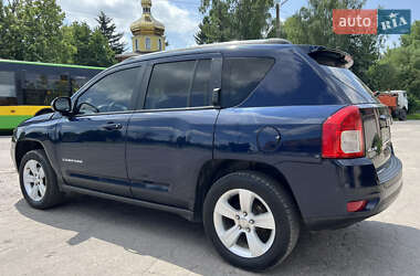 Позашляховик / Кросовер Jeep Compass 2012 в 