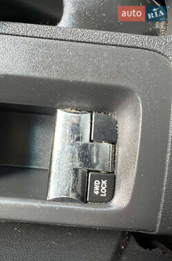 Позашляховик / Кросовер Jeep Compass 2012 в 