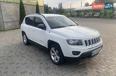 Внедорожник / Кроссовер Jeep Compass 2015 в 