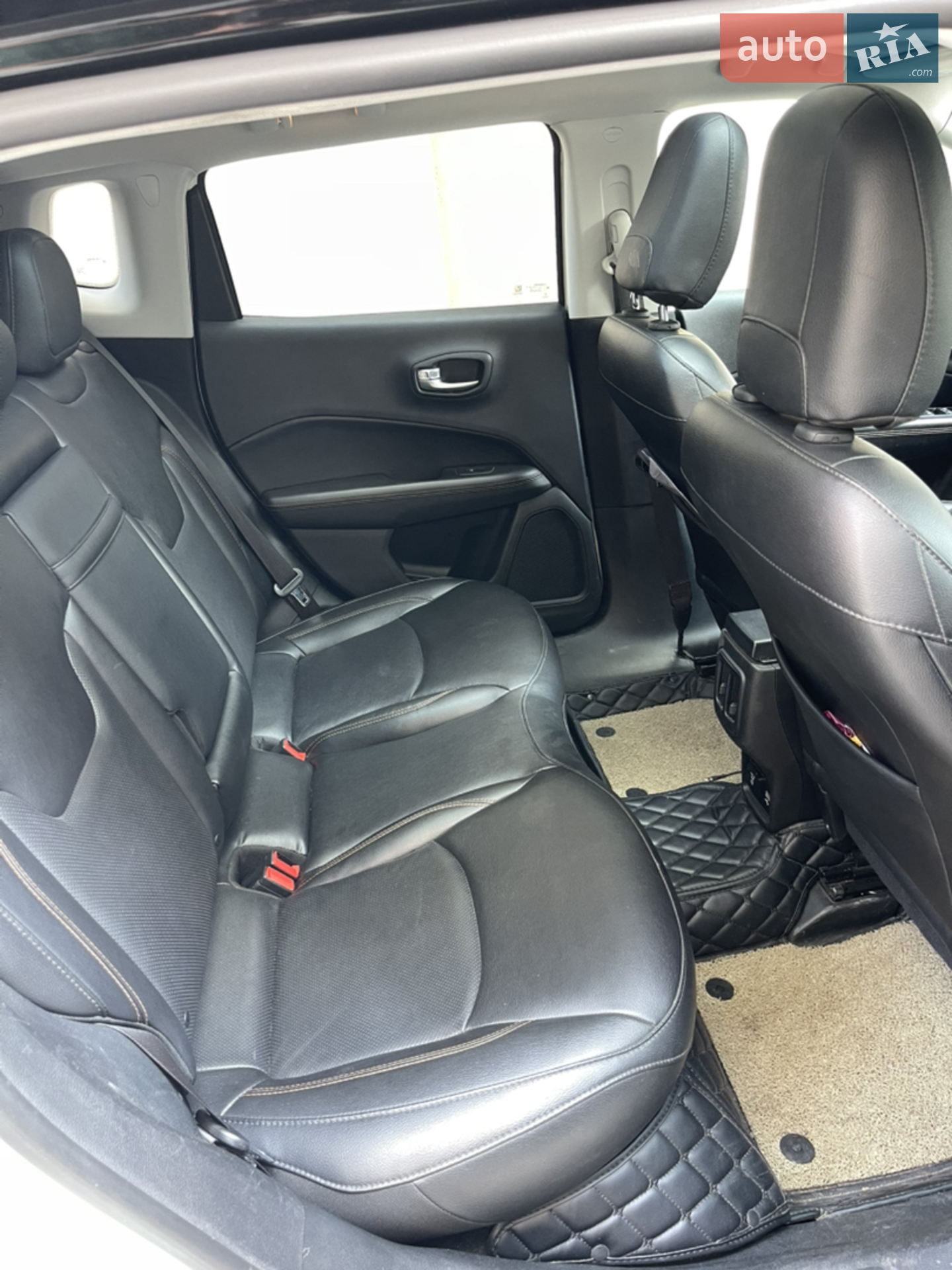 2018 Jeep Compass - мініатюра 13