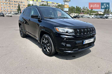 Внедорожник / Кроссовер Jeep Compass 2022 в 