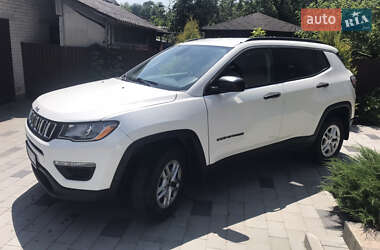Внедорожник / Кроссовер Jeep Compass 2019 в 