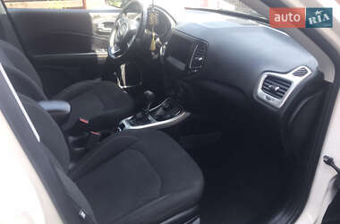 Внедорожник / Кроссовер Jeep Compass 2019 в 