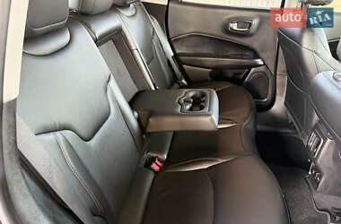 Внедорожник / Кроссовер Jeep Compass 2020 в 