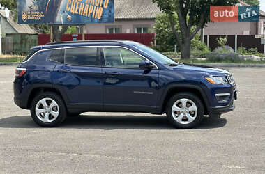 Внедорожник / Кроссовер Jeep Compass 2018 в 