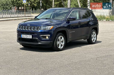 Внедорожник / Кроссовер Jeep Compass 2018 в 