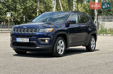 Внедорожник / Кроссовер Jeep Compass 2018 в 