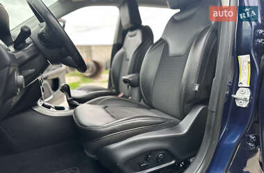 Внедорожник / Кроссовер Jeep Compass 2018 в 