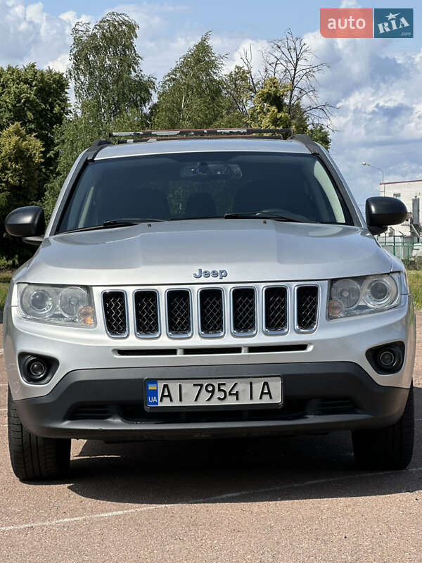 Внедорожник / Кроссовер Jeep Compass 2011 в Киеве