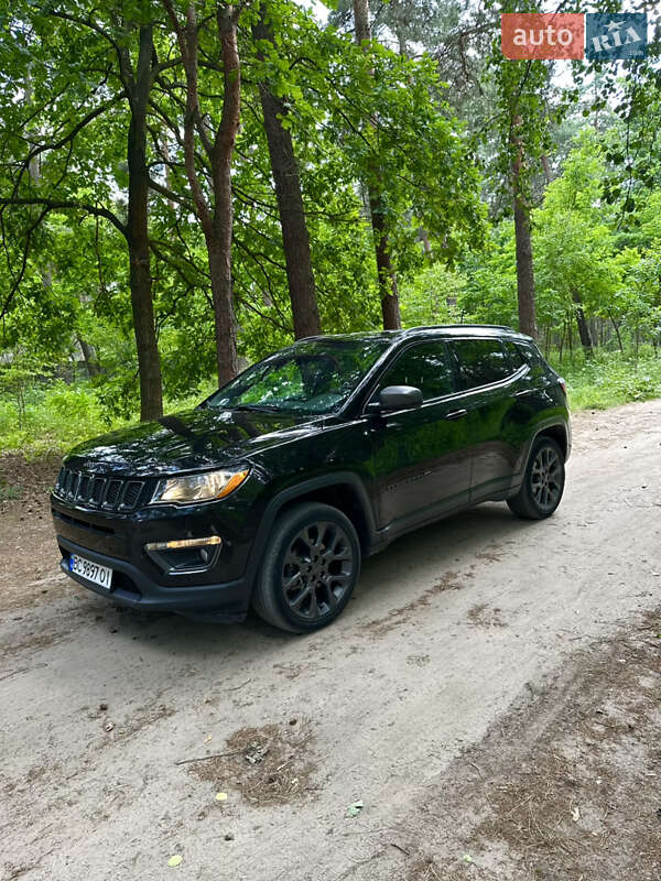 Внедорожник / Кроссовер Jeep Compass 2020 в 