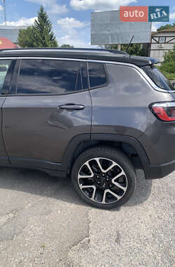 Внедорожник / Кроссовер Jeep Compass 2017 в 