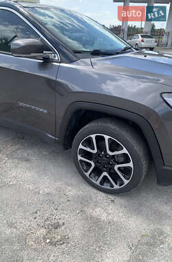 Внедорожник / Кроссовер Jeep Compass 2017 в 