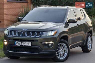 Внедорожник / Кроссовер Jeep Compass 2017 в Киеве