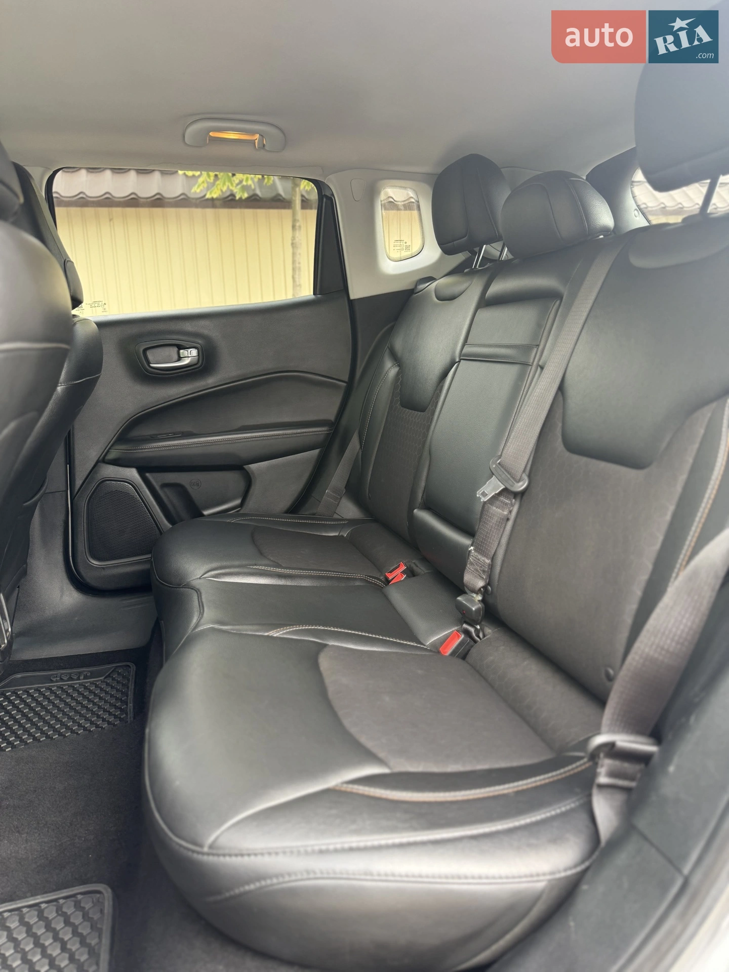 2017 Jeep Compass - мініатюра 17