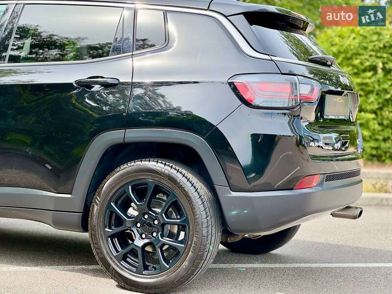 Внедорожник / Кроссовер Jeep Compass 2021 в Киеве
