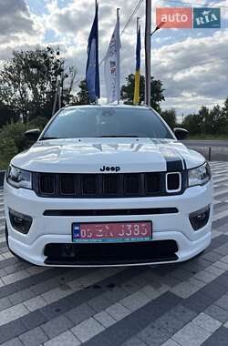 Внедорожник / Кроссовер Jeep Compass 2020 в 