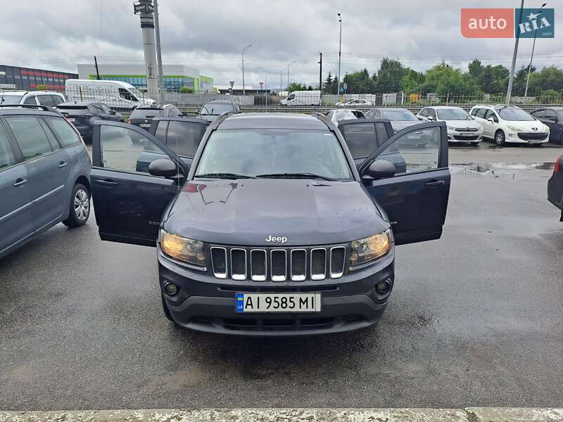 Внедорожник / Кроссовер Jeep Compass 2014 в Киеве