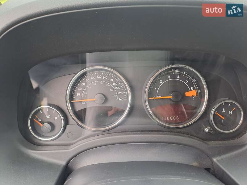 Внедорожник / Кроссовер Jeep Compass 2014 в Киеве