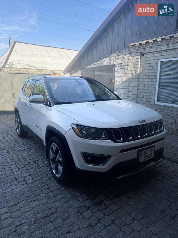 Внедорожник / Кроссовер Jeep Compass 2017 в Днепре