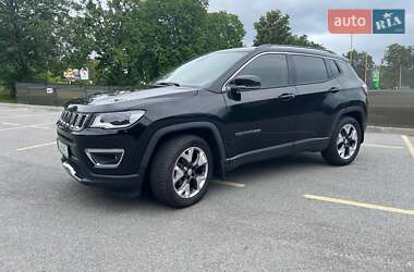 Внедорожник / Кроссовер Jeep Compass 2018 в 