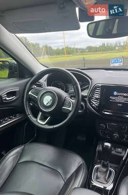 Внедорожник / Кроссовер Jeep Compass 2018 в 