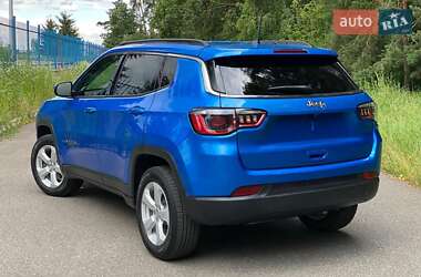 Внедорожник / Кроссовер Jeep Compass 2018 в 