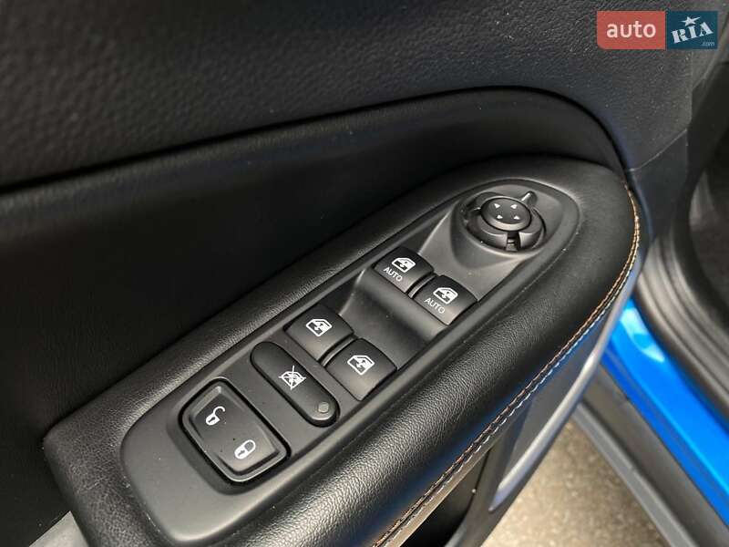Внедорожник / Кроссовер Jeep Compass 2018 в Киеве