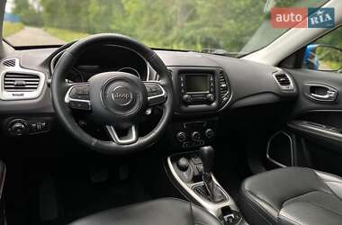 Внедорожник / Кроссовер Jeep Compass 2018 в 