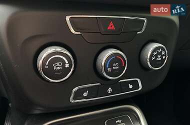 Внедорожник / Кроссовер Jeep Compass 2018 в 