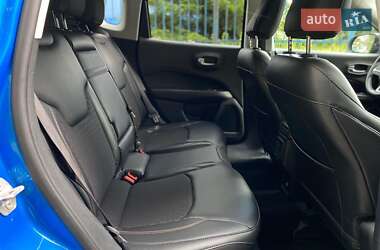 Внедорожник / Кроссовер Jeep Compass 2018 в 