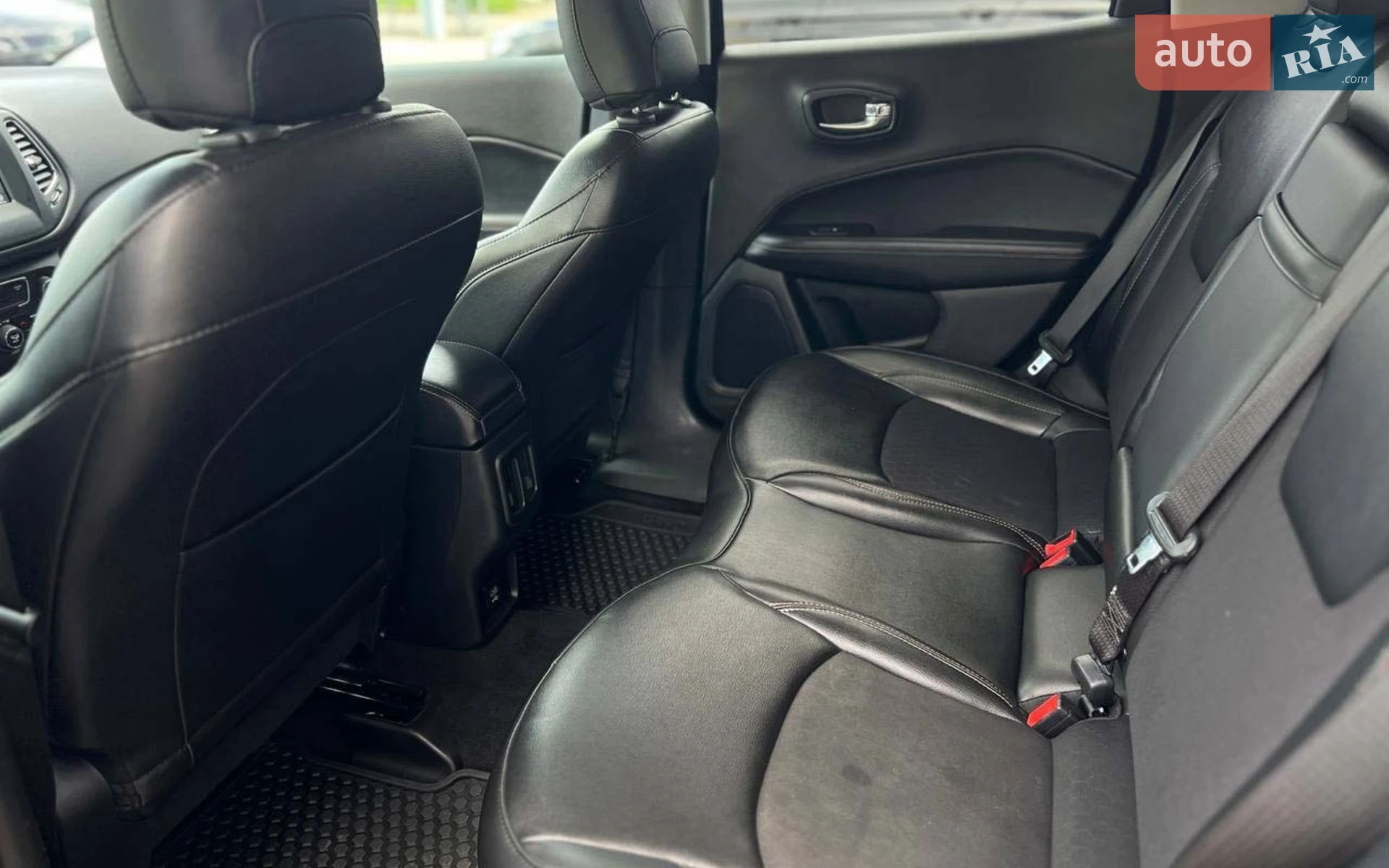2019 Jeep Compass - мініатюра 18