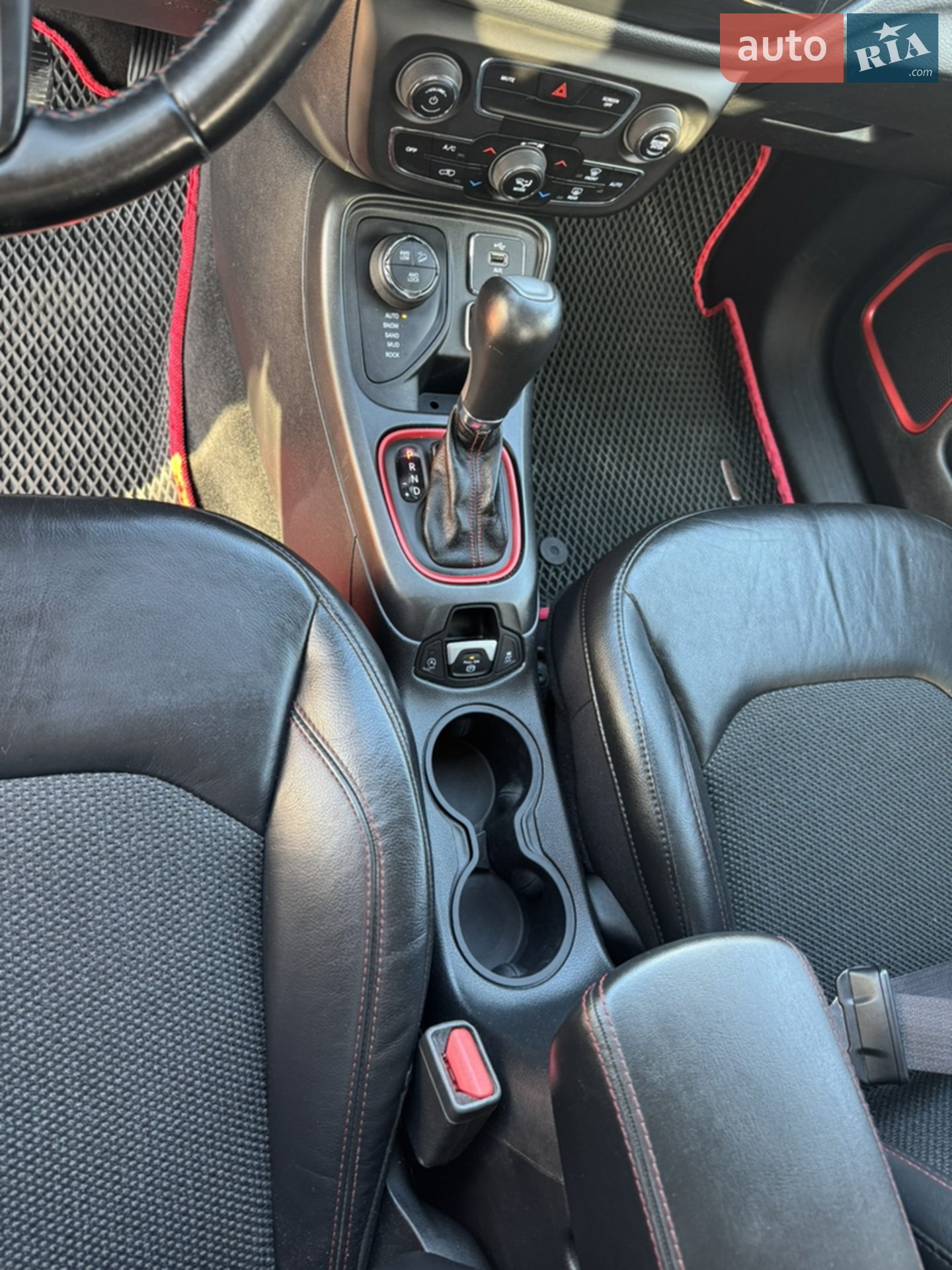 2017 Jeep Compass - мініатюра 10