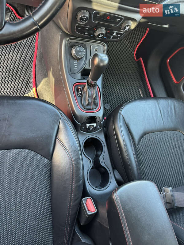 Внедорожник / Кроссовер Jeep Compass 2017 в Смеле