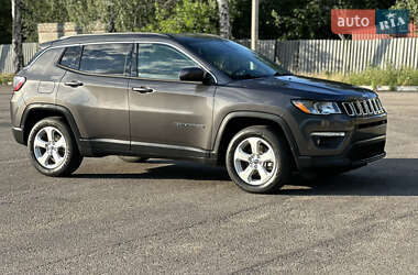 Внедорожник / Кроссовер Jeep Compass 2019 в 
