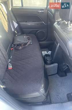 Внедорожник / Кроссовер Jeep Compass 2011 в 