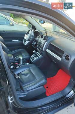 Внедорожник / Кроссовер Jeep Compass 2014 в 