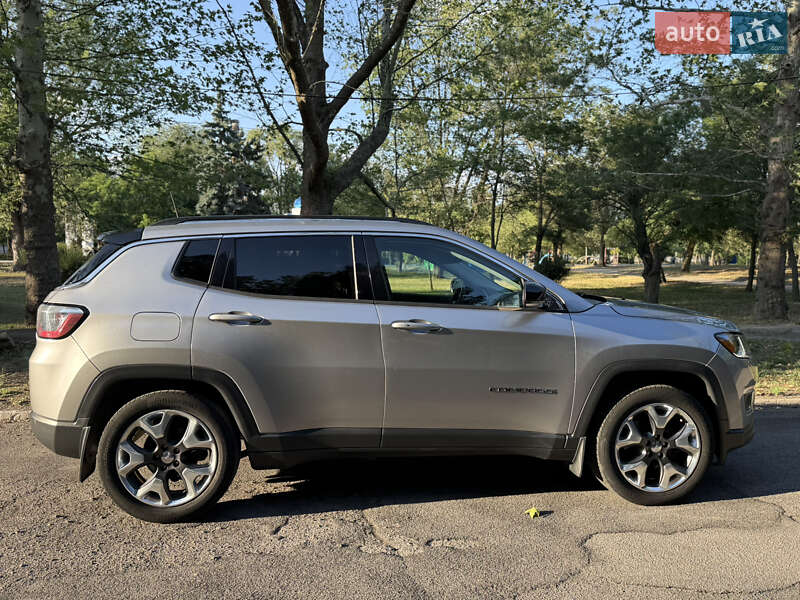 Внедорожник / Кроссовер Jeep Compass 2018 в Никополе