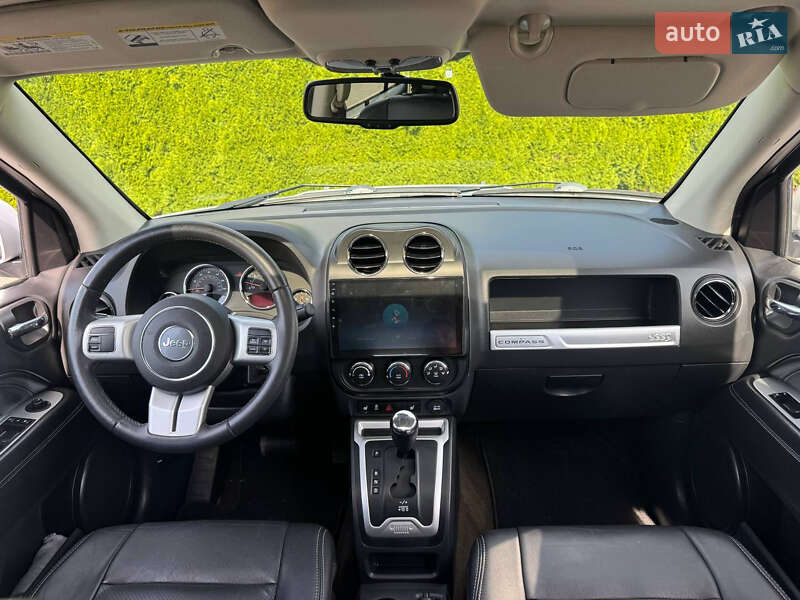 Внедорожник / Кроссовер Jeep Compass 2015 в Стрые