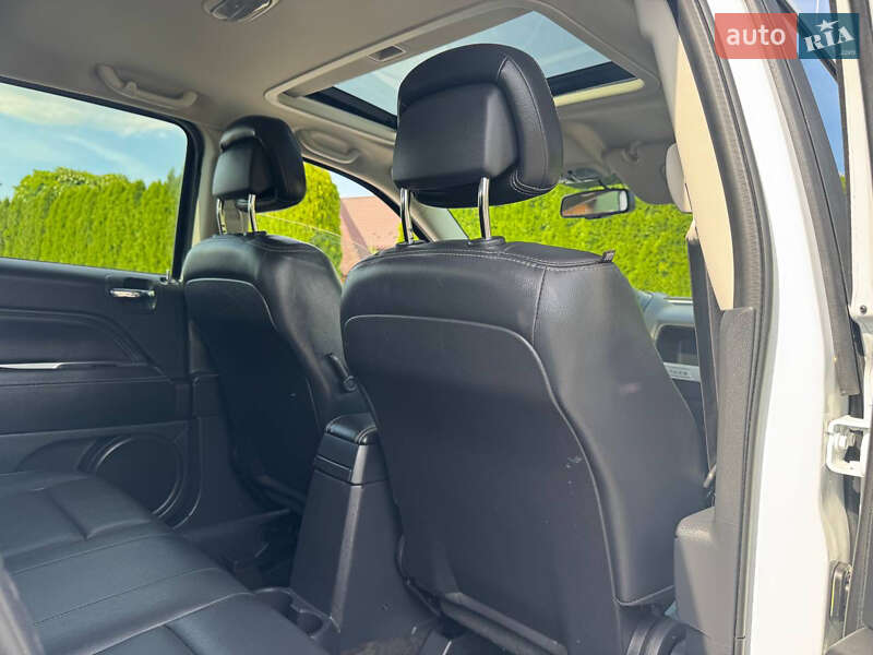Внедорожник / Кроссовер Jeep Compass 2015 в Стрые