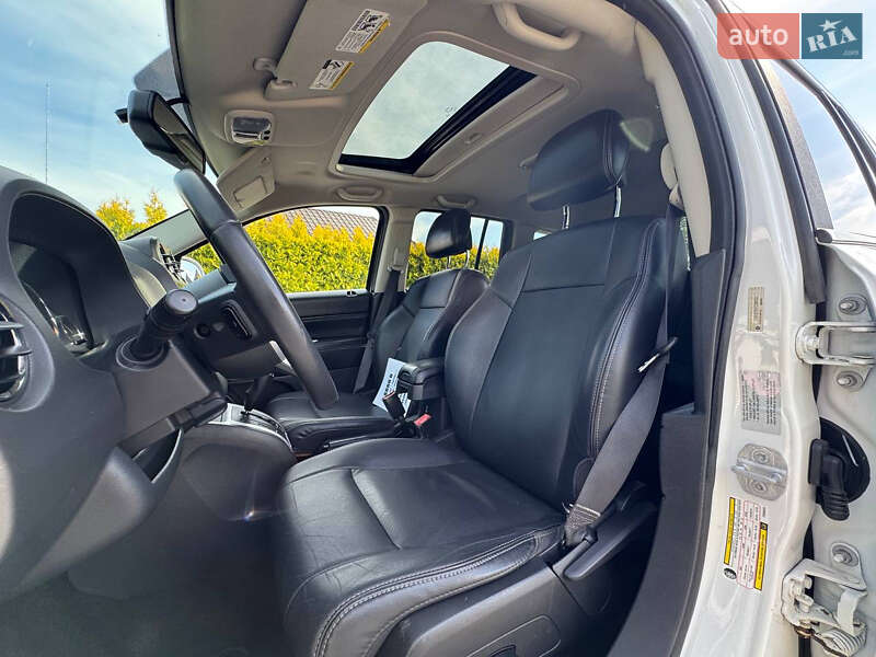 Внедорожник / Кроссовер Jeep Compass 2015 в Стрые
