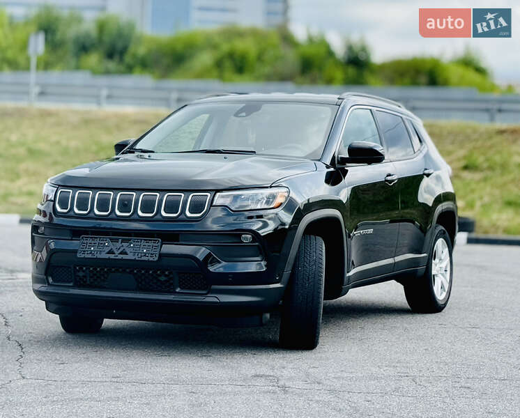 Внедорожник / Кроссовер Jeep Compass 2022 в Киеве