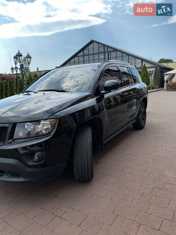 Внедорожник / Кроссовер Jeep Compass 2014 в Стрые