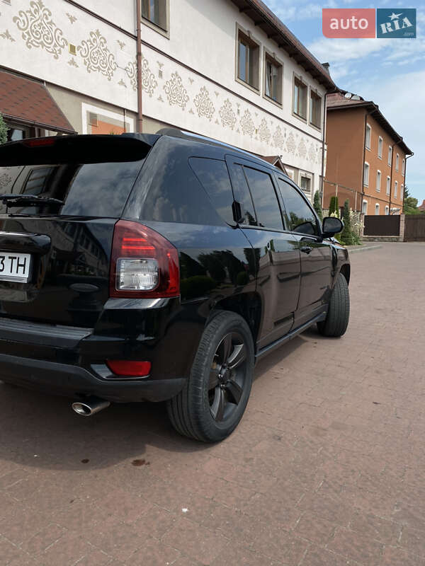 Внедорожник / Кроссовер Jeep Compass 2014 в Стрые