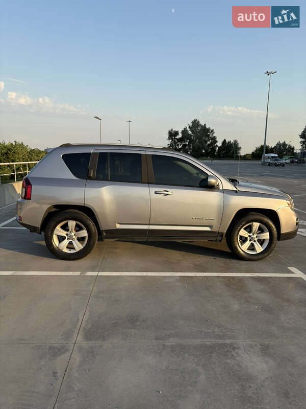 Позашляховик / Кросовер Jeep Compass 2016 в Києві