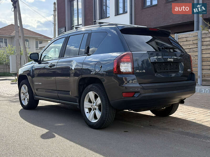 Внедорожник / Кроссовер Jeep Compass 2014 в Киеве