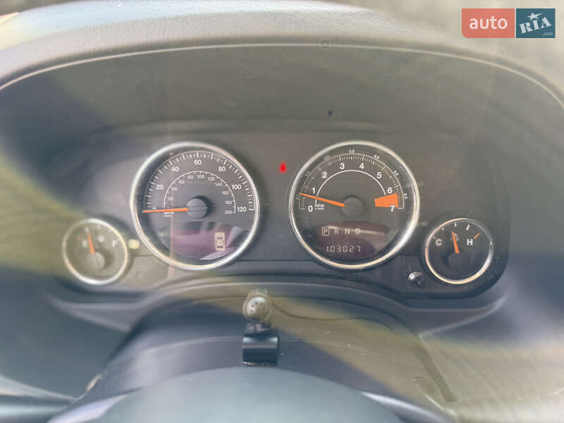 Внедорожник / Кроссовер Jeep Compass 2014 в Киеве