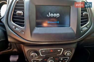 Внедорожник / Кроссовер Jeep Compass 2018 в 