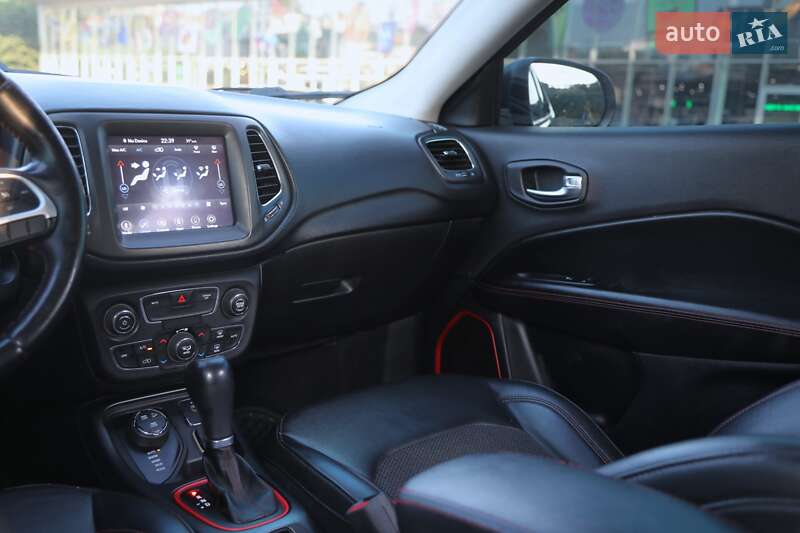 Внедорожник / Кроссовер Jeep Compass 2019 в Харькове